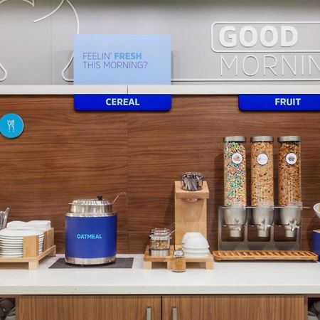 Holiday Inn Express & Suites - Cincinnati Ne - Red Bank Road By Ihg Exteriör bild